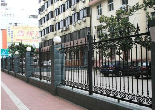 GFH-AZ122款式 铁艺围栏效果图